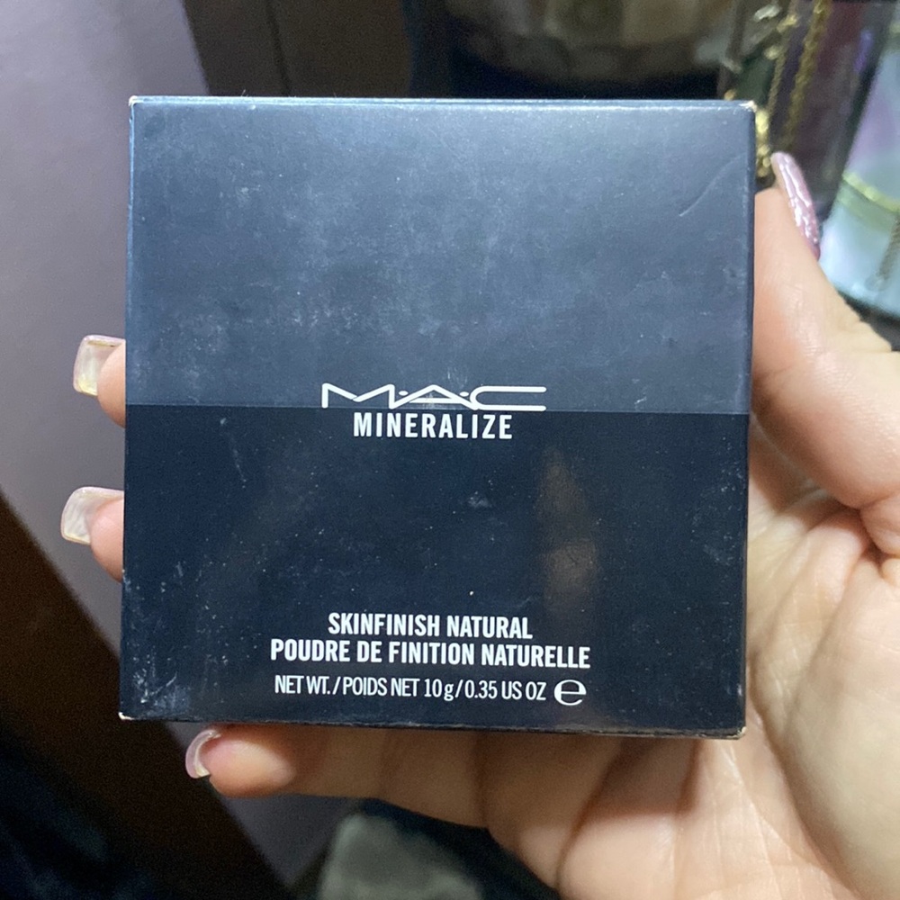 MAC mineralize skinfinish natural in shade medium golden